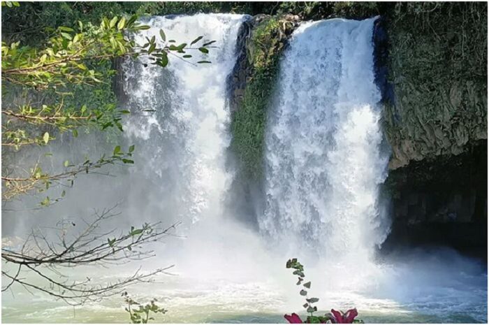 <p>Ket Foto: Pesona Curug Bengkawah Pemalang (Foto/Instagram/@bakollbiting_)</p>
