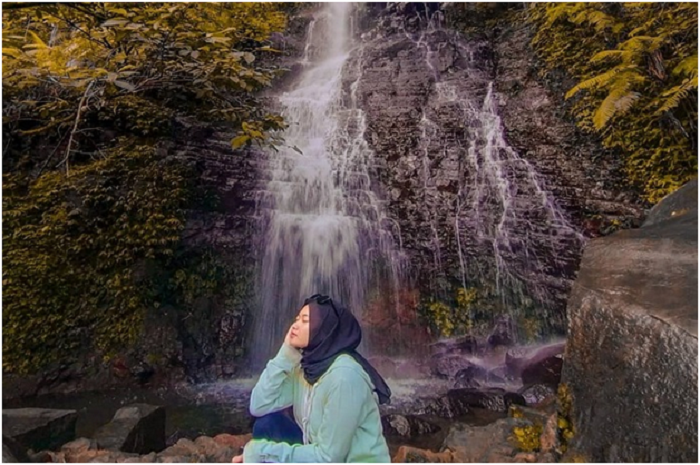 <p>Ket Foto: Pesona Curug Cipurut Purwakarta (Foto/Instagram/@sopinopita)</p>
