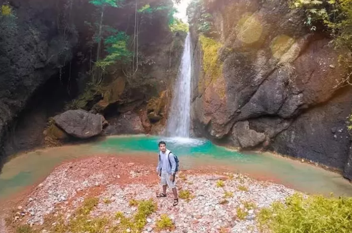 <p>Ket Foto: Ilustrasi foto pesona air terjun Grenjeng (Foto/Instagram/@potretblitar)</p>
