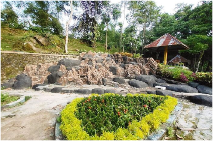 <p>Ket Foto: Pesona Telaga Silating Pemalang (Foto/Instagram/@telagasilating)</p>
