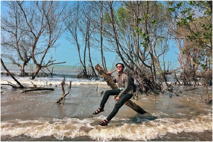 <p>Ket Foto: Pesona Pantai Muara Beting Bekasi (Foto/Instagram/@ipulsoedibjoe)</p>
