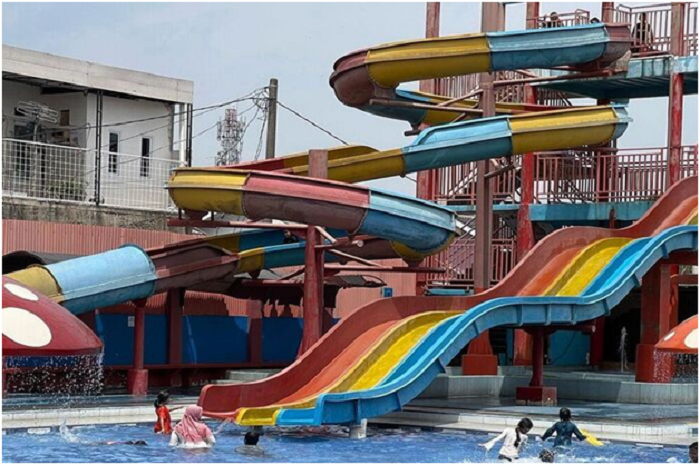 <p>Ket Foto: Pesona Penguin Waterpark Bekasi (Foto/Instagram/@waterparkpenguin)</p>
