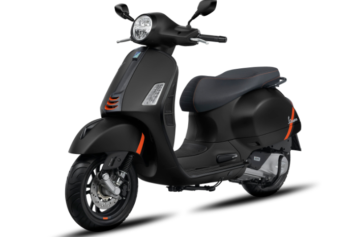 <p>Ket Foto: Vespa GTS Super Sport 150 dengan warna Black Opaco Matt (Foto/Website Resmi Vespa)</p>
