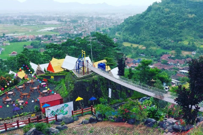 <p>Ket foto: Menilik wisata baru yang ada di Bandung, Arjasari Rock Hills siap menjadi destinasi unggulan (Foto/Instagram/arjasarirockhill)</p>
