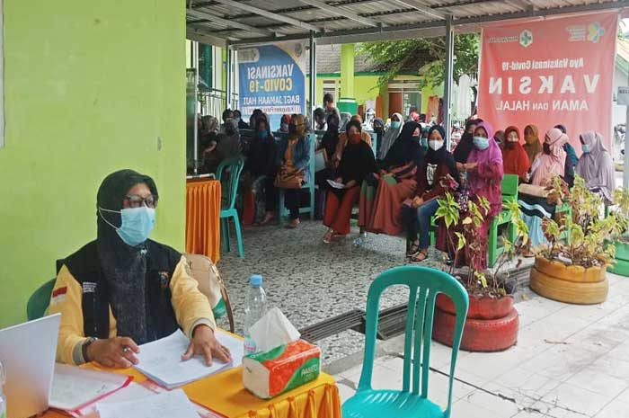 <p>Foto: Pelaksanaan Vaksinasi Covid 19 Calon Jemaah Haji Parigi Moutong, Sulteng.</p>
