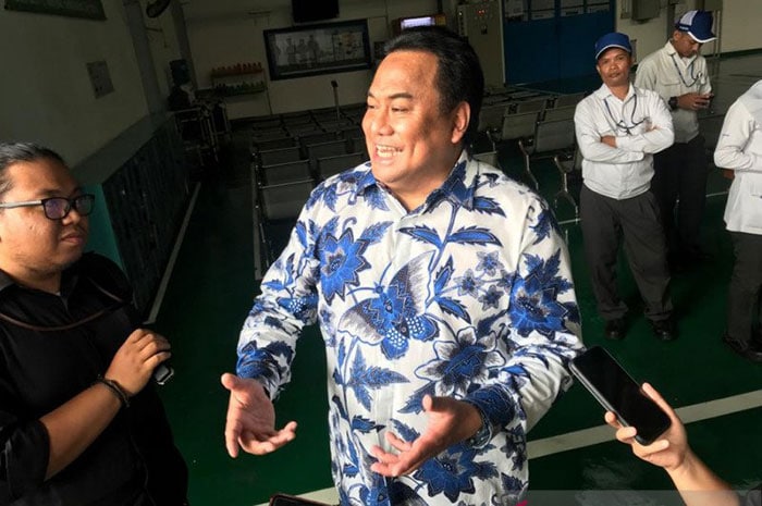 <p>Foto: Wakil Ketua DPR Rachmat Gobel: Kredit Macet di Bawah Rp10 Juta Sebaiknya Diputihkan</p>
