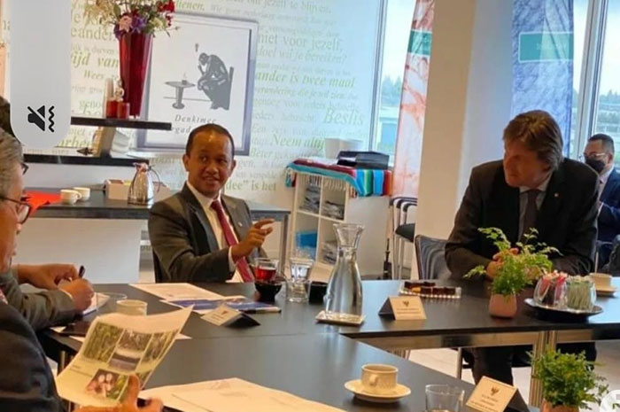 <p>Foto: Menteri Bahlil Lahadalia Siap Kawal Perusahaan Belanda Investasi Pala di Fakfak.</p>

