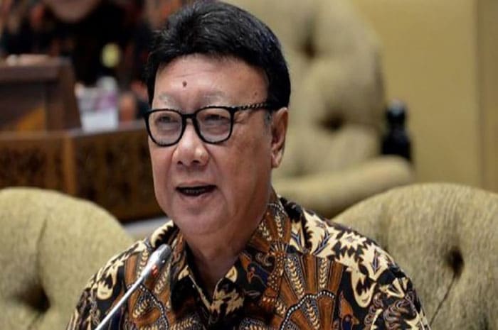 <p>Foto: Menteri Cahyo Kumolo.<br />
Menteri Tjahjo Kumolo akan Pecat ASN Terlibat Kecurangan Seleksi Calon ASN.</p>
