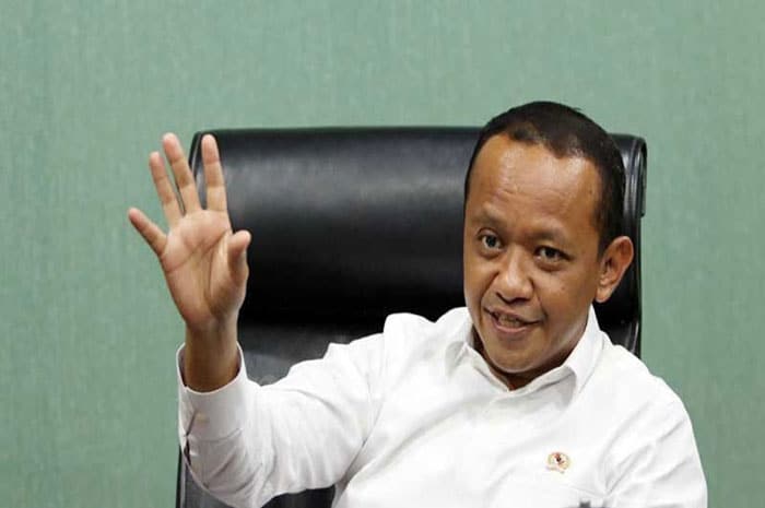 <p>Foto: Bahlil Lahadalia: Uni Emirat Arab Komitmen Investasi Rp469 Trilun ke Indonesia.<br />
Bahlil Lahadalia: Uni Emirat Arab Komitmen Investasi Rp469 Trilun ke Indonesia.</p>
