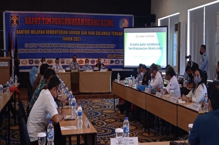 <p>Ket Foto: Rapat Kanwil Kemenkum-HAM Sulteng di salah Satu Hotel Kota Palu 17 november 2021/Sugianto</p>

