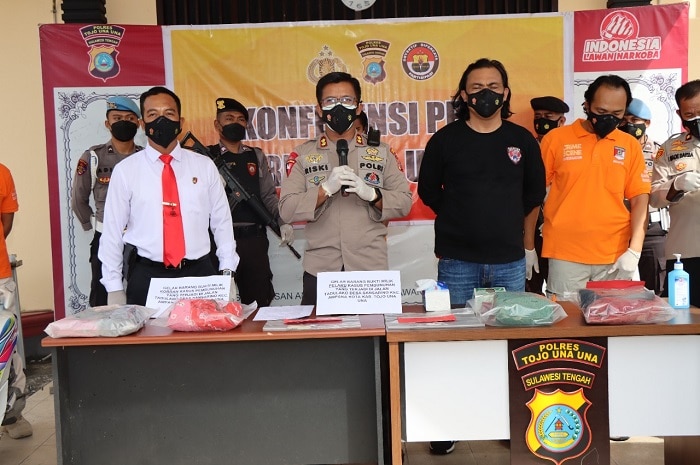 <p>Ket Foto: Konfrensi Pers Polres Touna Ungkap Kasus Pembunuhan Mahasiswi IAIN Palu. (Foto/Istimewa)</p>
