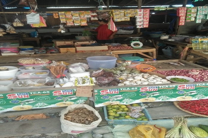 <p>Ket Foto: Salah Satu Los Pedagang Penjual Sembako di Pasar Sentral Parigi. (Foto/Ikhsan gemasulawesi.com)</p>

