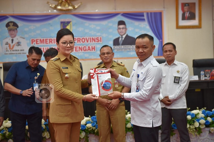 <p>Pimpin Rakor Awal Tahun 2023, Gubernur Ingin Pariwisata Sulteng jadi Penyangga IKN</p>

