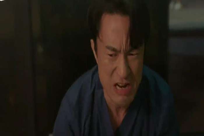 <p>Spoiler Drama Korea Doctor Cha Episode 13: Seo In Ho Geram pada Dr Roy yang Semakin Dekat dengan Cha Jeong Suk (Foto/ Twitter/ @wntrblues)</p>
