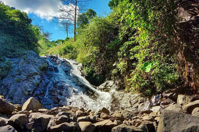 <p>Ket foto: Cantiknya wisata Air Terjun Wedung Kecemplung di Jepara (Foto/Instagram/shoffaa21)</p>
