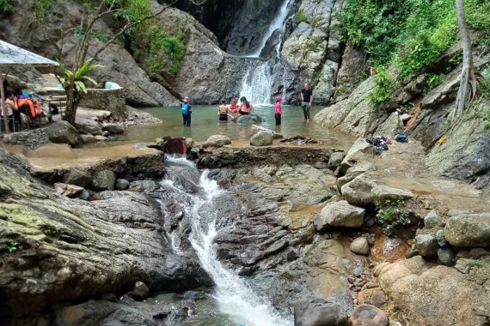<p>Ket foto: Keindahan wisata Curug Aren Sentul Forest Club Bogor yang cocok untuk healing (Foto/Instagram/curugaren_sentul)</p>
