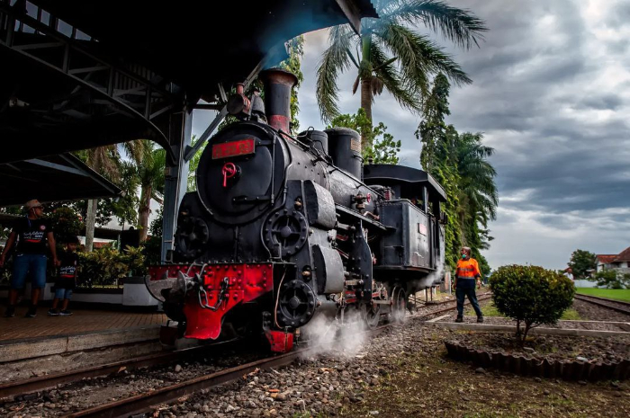 <p>Ket foto: Cek harga masuk wisata Museum Kereta Api Ambarawa Semarang saat libur Lebaran (Foto/Instagram/franzire99)</p>
