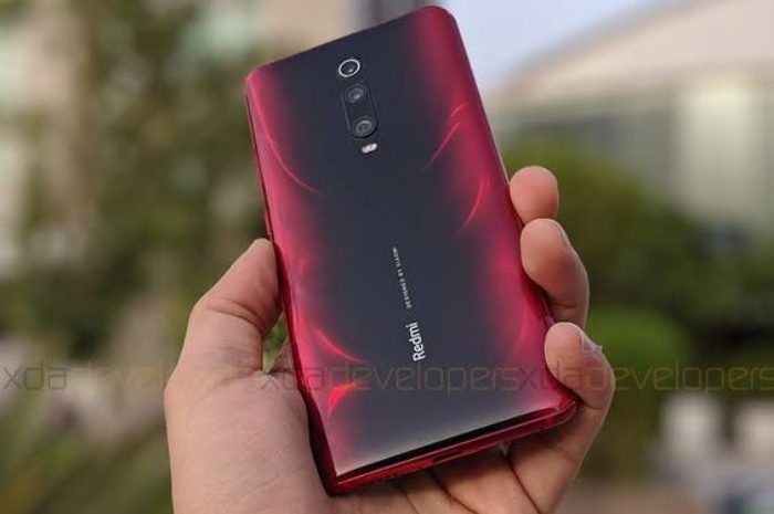 <p>Ket Foto: Xiaomi Redmi K20 Pro (Pinterest/@MrTechSaif)</p>
