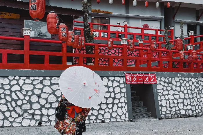 <p>Ket foto: Wisata Little Tokyo Yogyakarta jadi incaran wisatawan, view alam hingga suasana khas Jepang sangat bikin betah (Foto/Instagram/oohsadako)</p>
