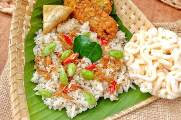 <p>Ket Foto: Resep Nasi Liwet (Foto/Pinterest @dapurmami)</p>
