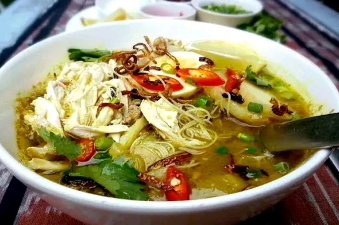<p>Keterangan Foto : Soto ayam lamongan yang khas dan gurih, (Foto/Facebook/Novi Irmaya)</p>
