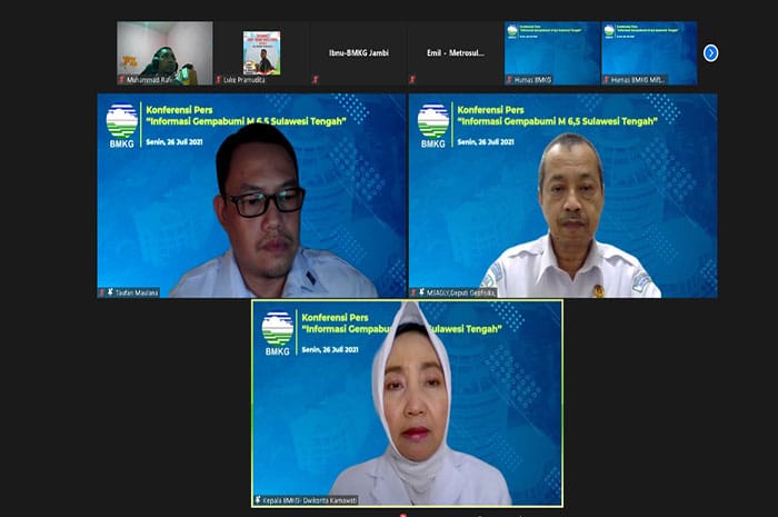 <p>Foto: Zoom meeting BMKG terkait penjelasan gempa di Touna, Sulteng.</p>
